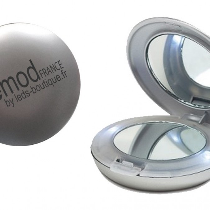 Miroir de poche avec LED intégrées